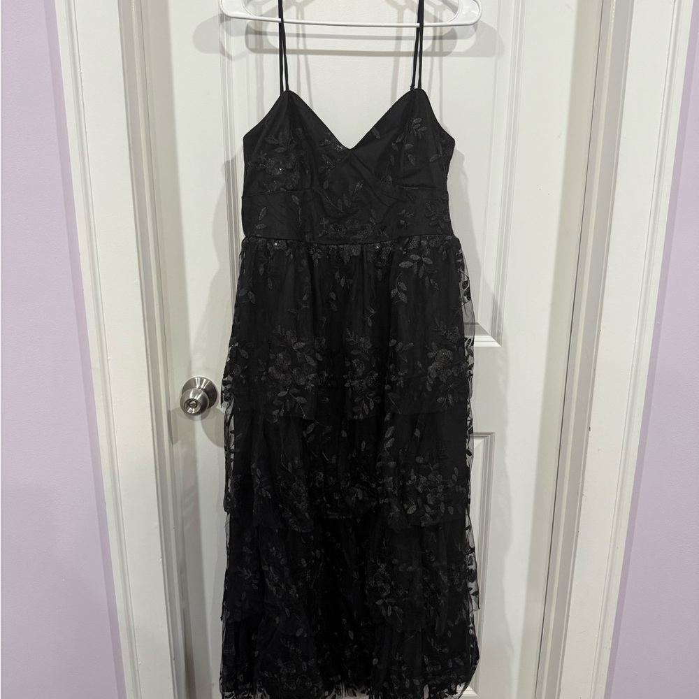 ARULA Black Floral Midi Dress